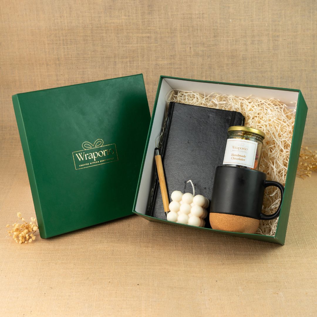 Desk & Delight Gift Box